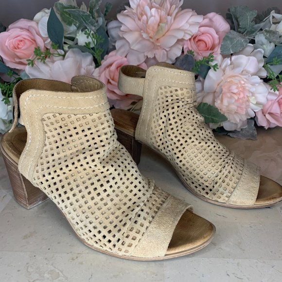 Bueno size 38 - Picture 2 of 8